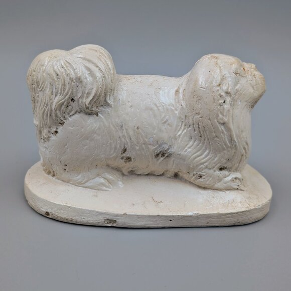 Vintage Chalkware Pekingese Dog Figurine | 1940s–1950s Chalk Ware Statue - Picture 2 of 8